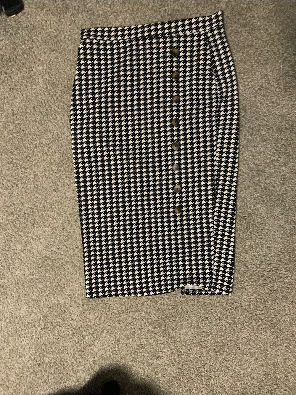 Black and White Houndstooth Button-Front Pencil Skirt